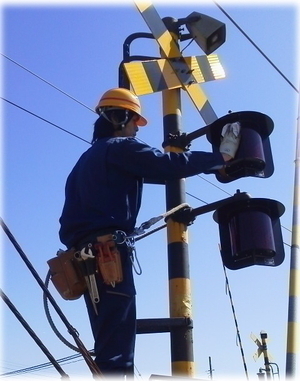 鉄道会社での電気設備保全スタッフ